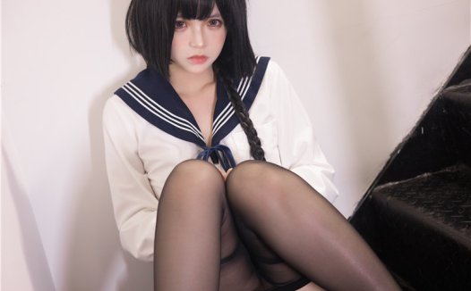 疯猫ss 制服少女 [80P5V-1.44GB]